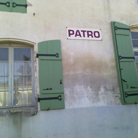 Maison d'hôtes l'Ancien Patronage à Caumont-sur-Garonne Extérieur photo
