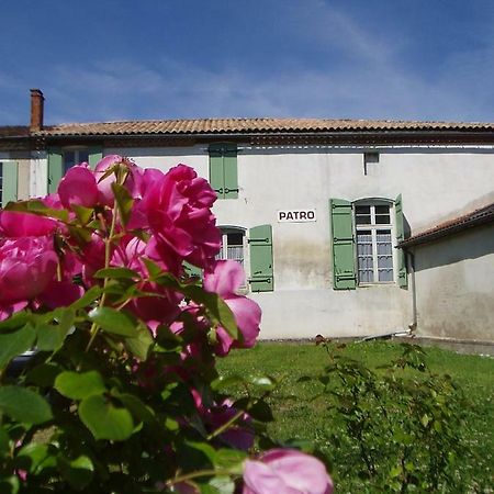 Maison d'hôtes l'Ancien Patronage à Caumont-sur-Garonne Extérieur photo